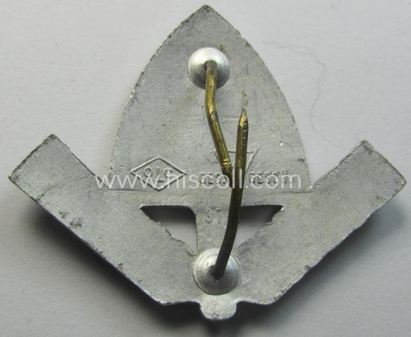 Attractive, aluminium-based EM- (ie. NCO-) pattern, RAD (ie. 'Reichsarbeitsdienst') cap-badge being a maker- (ie. 'OLC'-) marked- and/or very detailed example that was specifically intended for usage on the RAD-caps (aka: 'Kaffeebohnen')