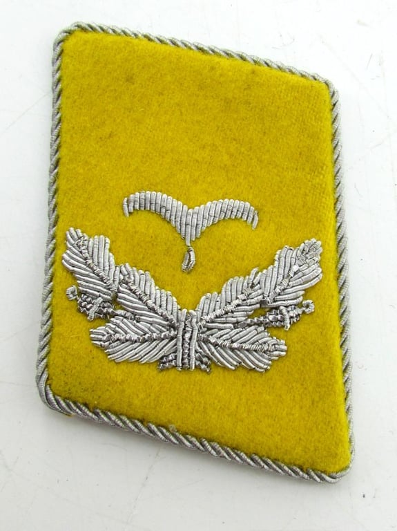 Luftwaffe Flight/FJ 'Leutnant' Collar Tabs
