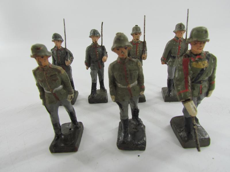 Grouping of 7 x WW2 Era German Toy Soldiers