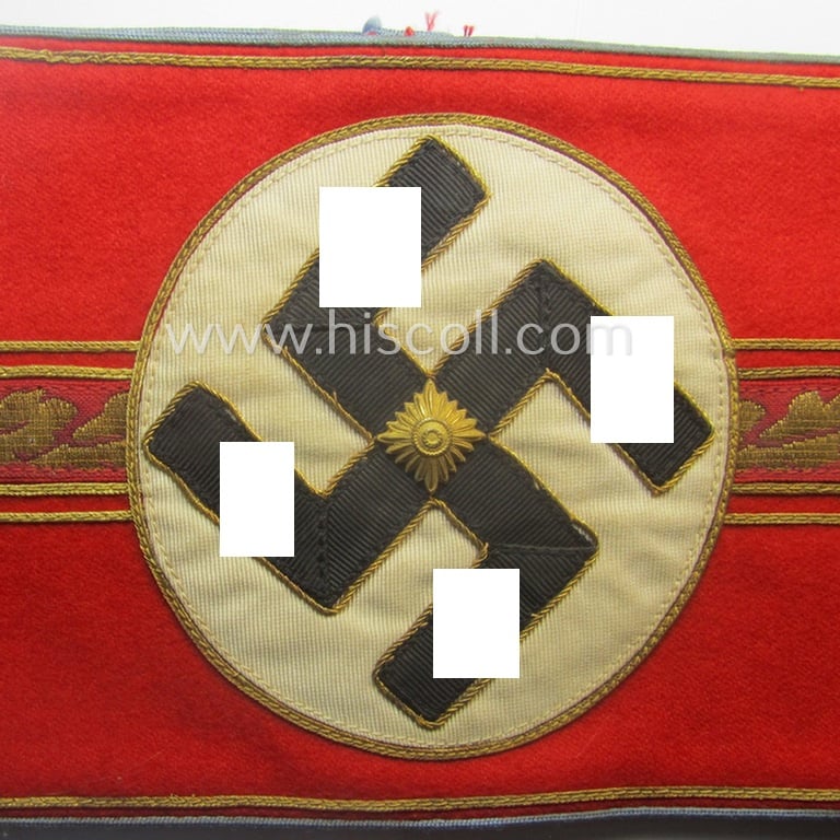 Stunning - and rarely encountered! - N.S.D.A.P.-type, 'smooth'-woolen-based armband (ie. 'Armbinde für politschen Leiter') as was intended for usage by an: 'N.S.D.A.P.-Ortsgruppenleiter'