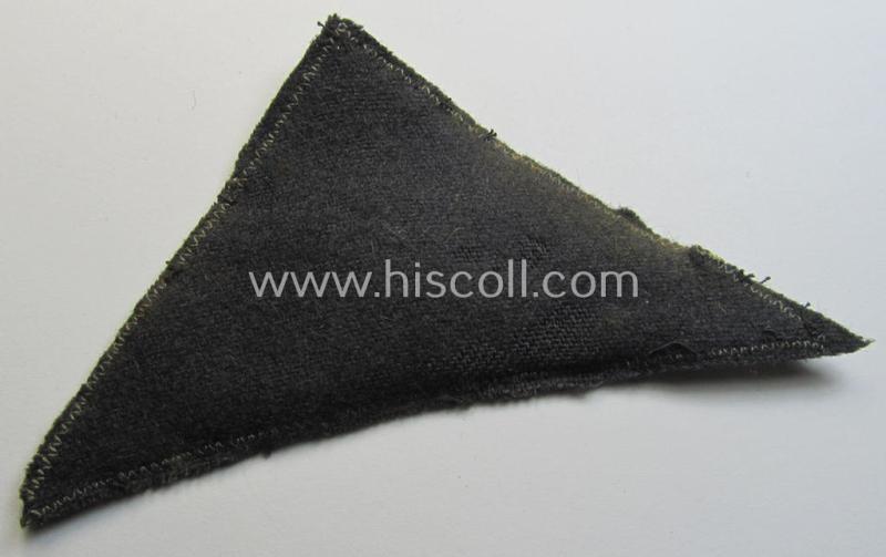 Attractive, German Red Cross (ie. 'Deutsches Rotes Kreuz' or 'DRK') related, EM- (ie. NCO-) type, greyish-coloured- and/or (typically) triangular-shaped arm-eagle as executed in the neat 'BeVo'-weave pattern entitled: 'Krefeld-Uerdingen 3'