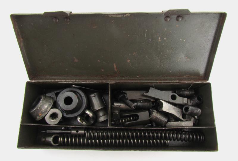MG 34-42 Replacement Parts Box (Ersatzteilkasten) with Parts