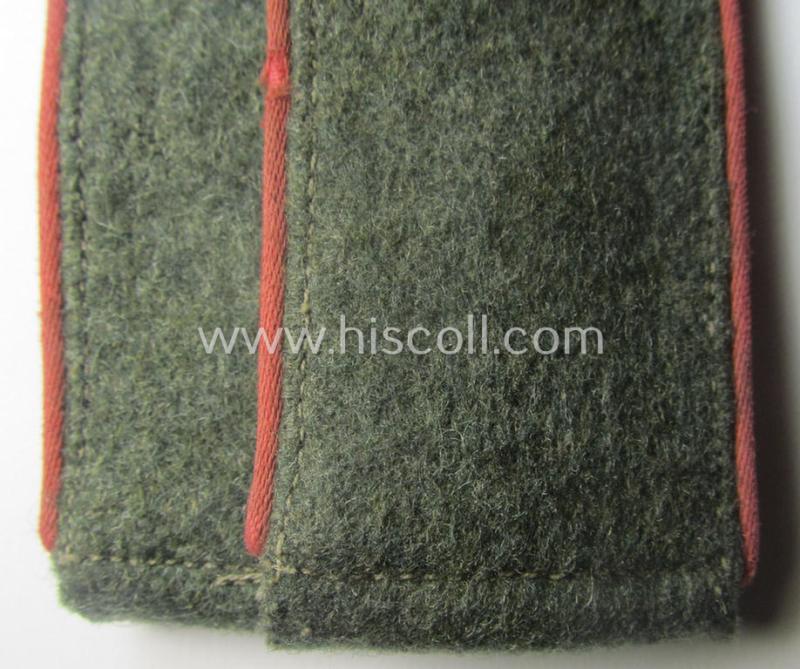 Pair of WH (Heeres) EM-type shoulderstraps: 'Soldat eines Panzer o. Panzerjäger-Abts.'