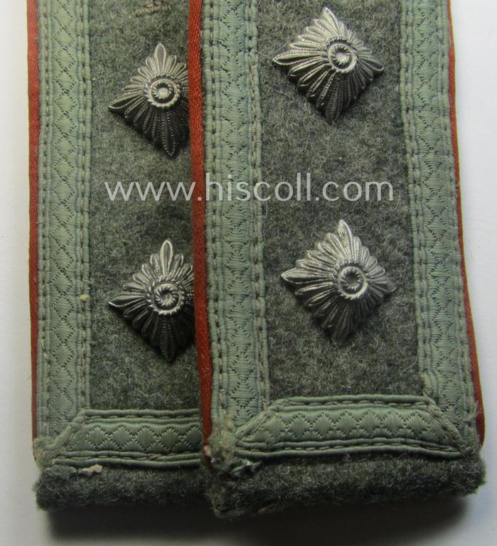 Pair of WH (Heeres) early- (ie. mid-) war-period- (ie. 'M41 o. M43'-pattern), NCO-type shoulderstraps: 'Oberfeldwebel der Kradschützenbtle. der Pz.Div. u. Inf.Div. (mot)'