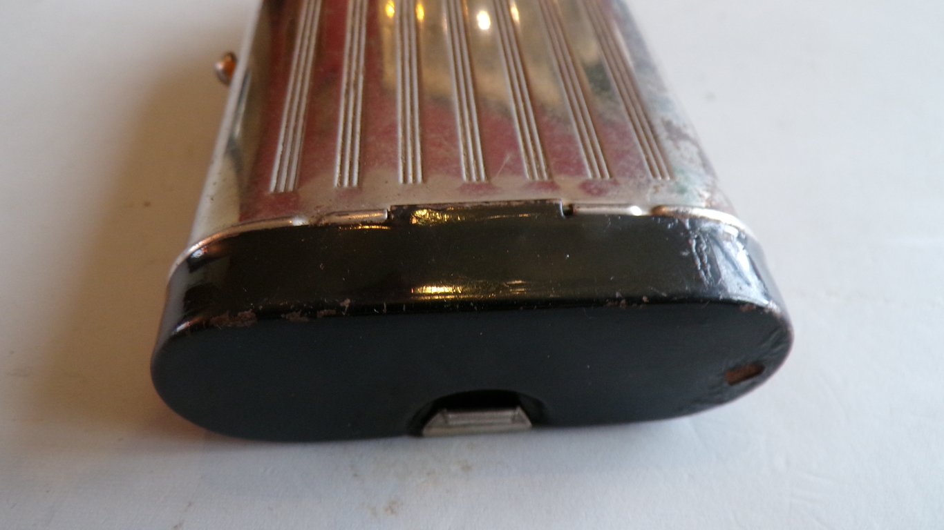 Pertrix 603 flashlight