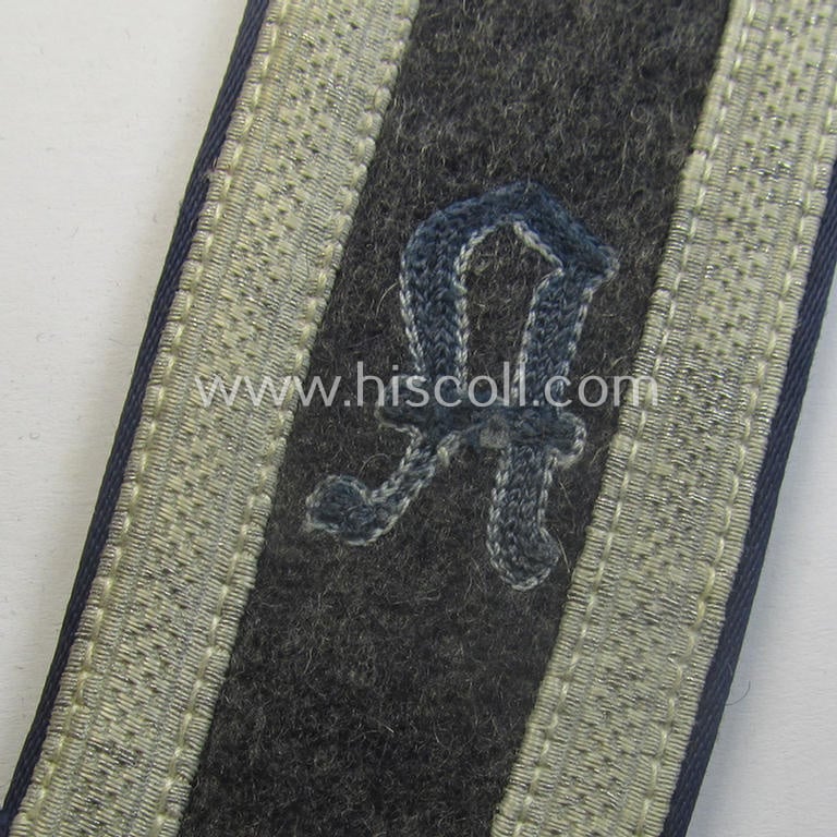 Single, WH (Luftwaffe) NCO-type (ie. 'M40'-pattern- and neatly 'cyphered') shoulderstrap as was intended for usage by an: 'Unteroffizier u. Mitglied einer Ärztlichen Akademie'