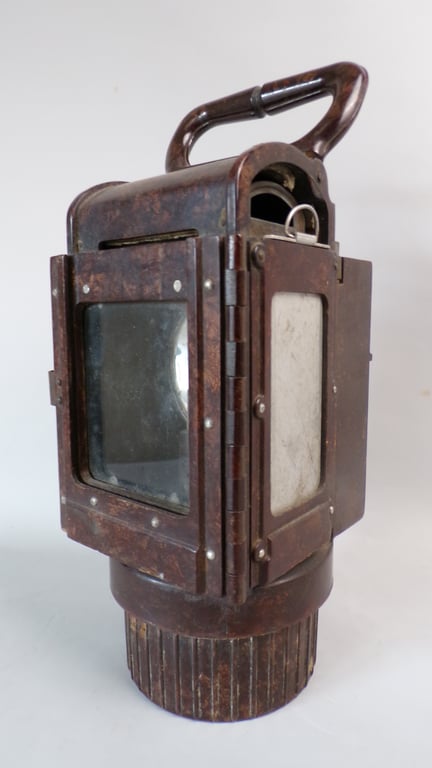 Einheitslaterne or (Bunker Lantern)