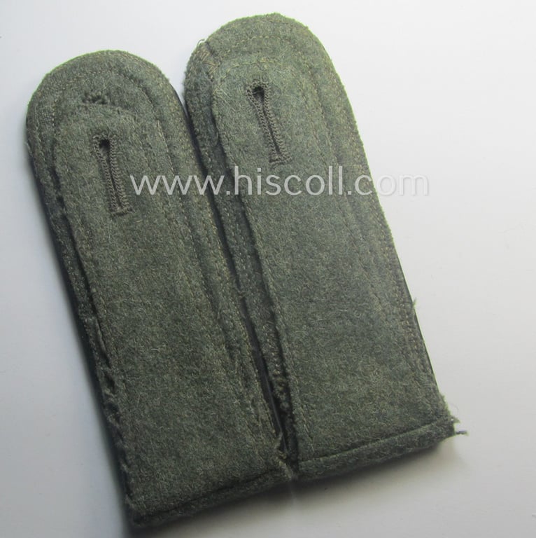 Pair of early- (ie. mid-) war-period so-called: 'M41 o. M43'-pattern, WH (Heeres) NCO-type shoulderstraps as piped in the black- (ie. 'schwarzer'-) coloured branchcolour as intended for an: 'Uffz. der Pionier-Trpn.'