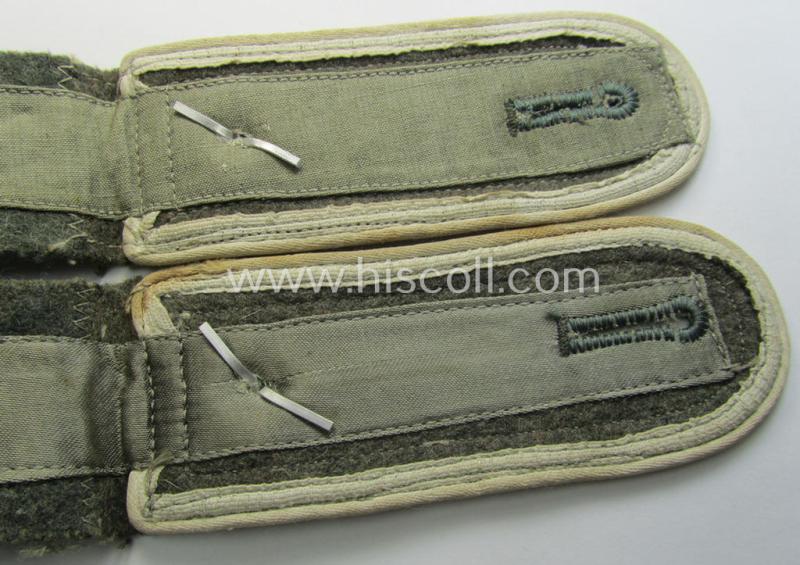 Pair of typical later-war-period- (ie. 'M44'-pattern) WH (Heeres) NCO-type shoulderstraps: 'Feldwebel eines Infanterie-Rgts.'