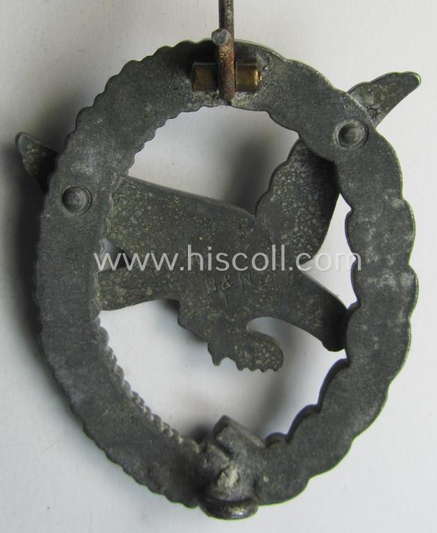 WH (LW) 'Fliegerschützen-Abz. ohne Blitzbündel' being a maker- (ie. 'B&N - L'-) marked- and/or: typical zinc- (ie. 'Feinzink'-) based example