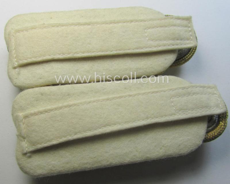 Pair of WH (Luftwaffe) general-officers'-pattern shoulderboards: 'General der Flieger' (etc.)