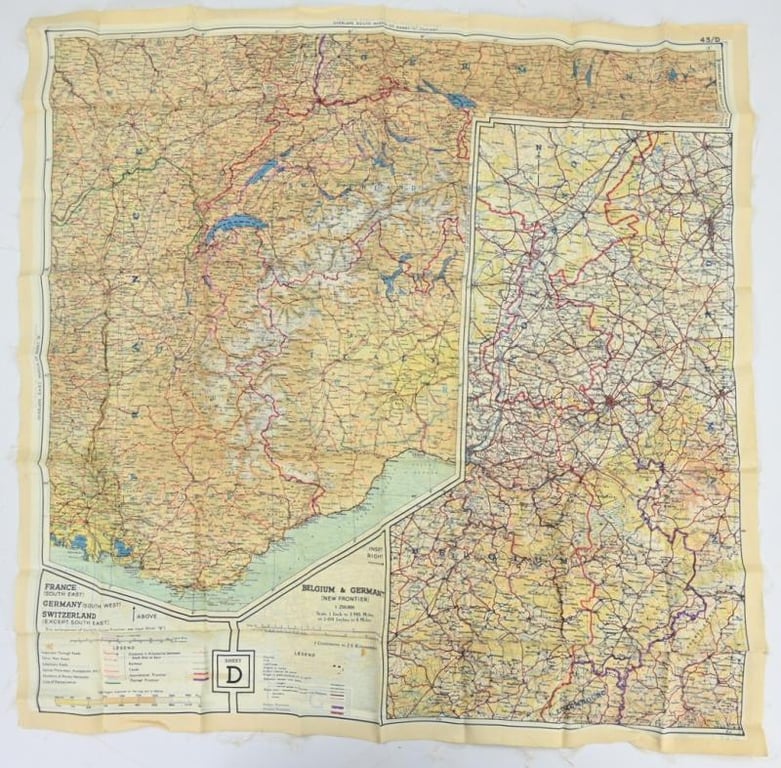 USAAF WW2 Escape Map set with Cover & Compas