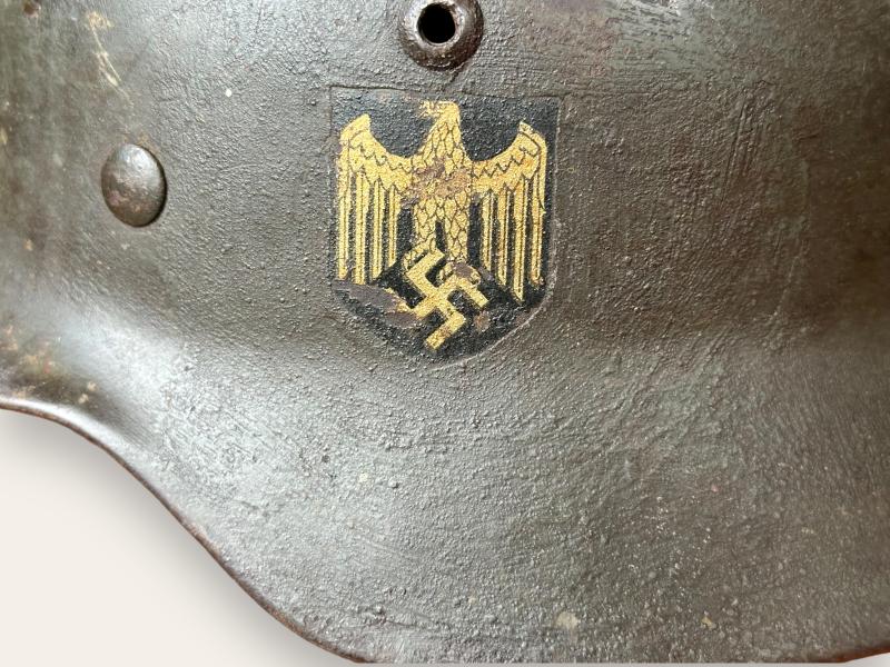 WH M35 Double Decal Battle Damage