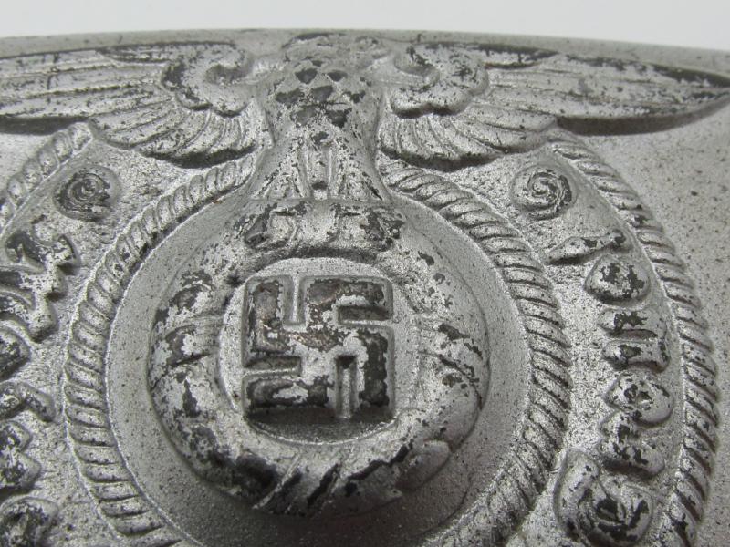 Unmarked Steel Waffen-SS buckle by Overhoff