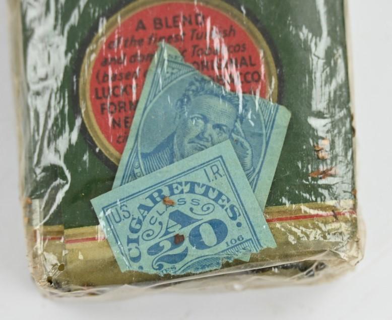 US WW2 Package of Lucky Strike Cigarets with Case