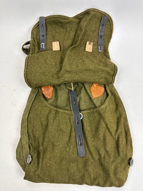 WW2 German Breadbag with strap "mint"