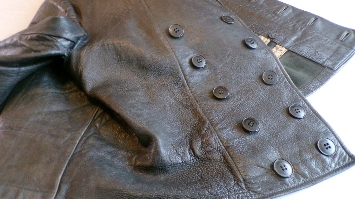 KM Mini-sub or Waffen SS panzer Uniform Part 2