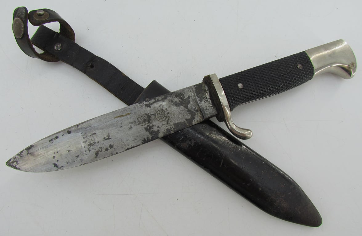 Hitler Youth Fahrtenmesser – Carl Eickhorn, Solingen – RZM M7/66 – 1938