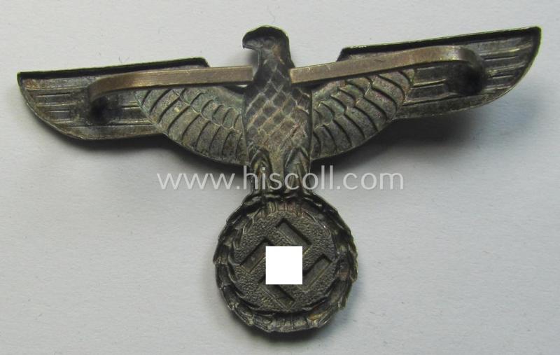 Attractive - and very early- ie. 'Reichswehr'-period! - WH 'Buntmetall'-based, EM- (ie. NCO- or officers') type visor-cap-eagle that comes in a minimally used- ie. once cap-attached, condition