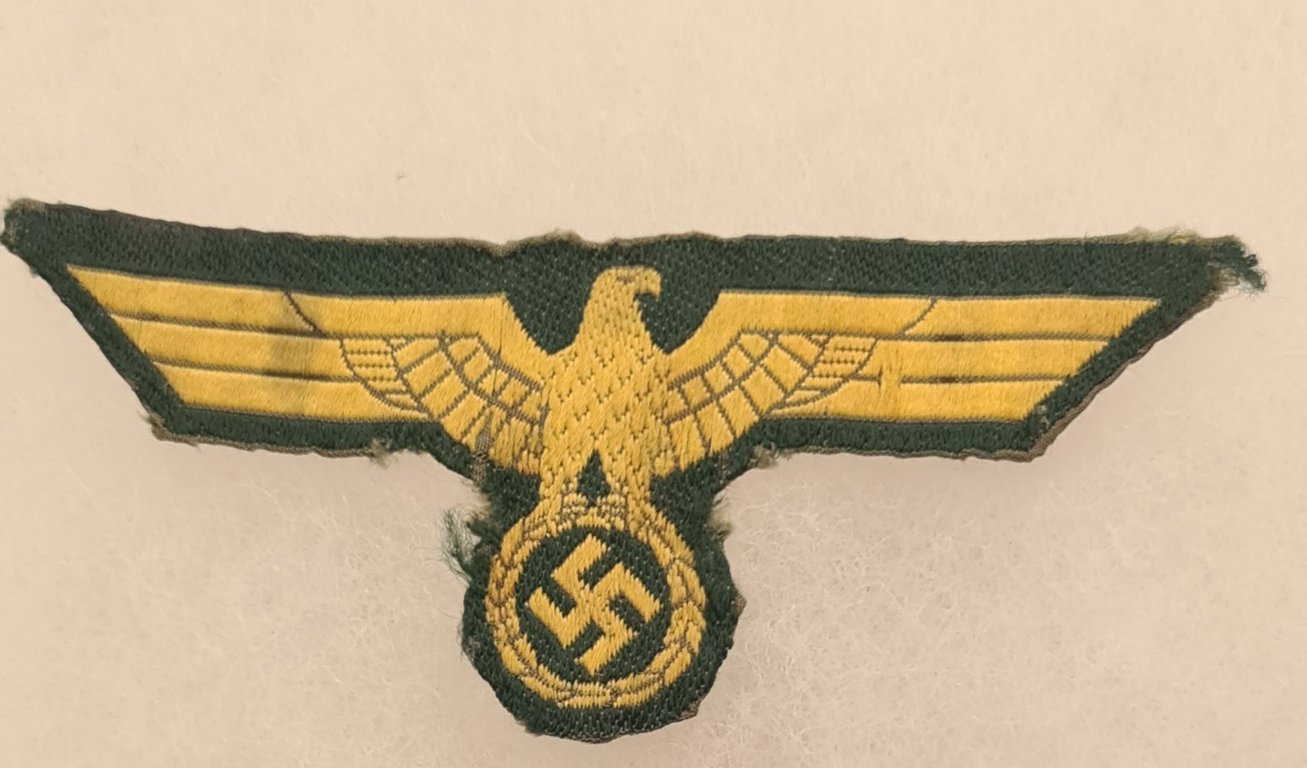 Kriegsmarine Coastal Artillery Tunic Breast Eagle0