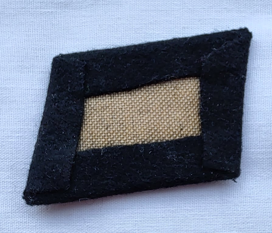 Allgemeine SS collar tab (or SD) for right hand side