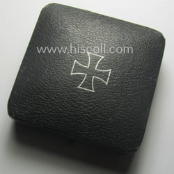 Attractive - albeit empty! - luxuriously-styled etui as...