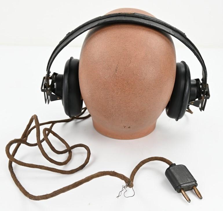 German WH Panzer Headphone 'Dfh.b'