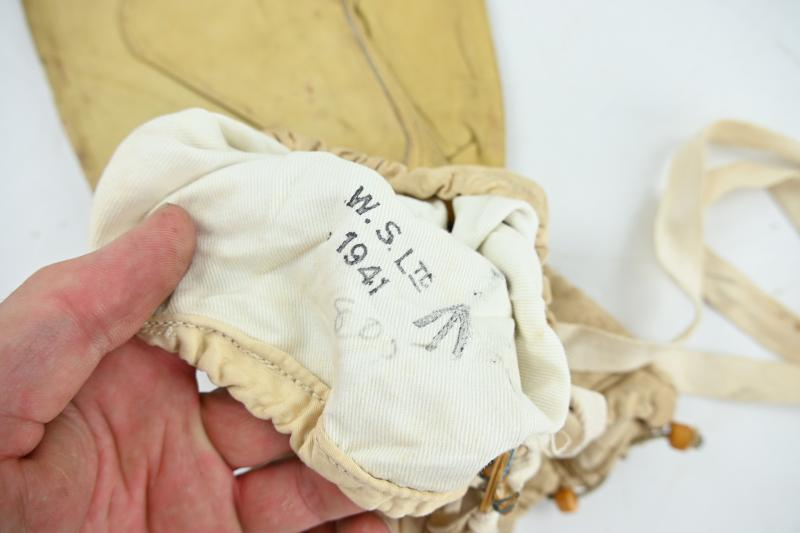 British WW2 Winter Mittens 1941