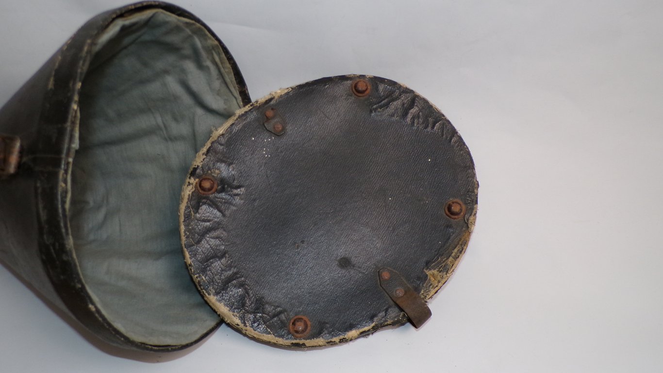 Imperial WWI German Pickelhaube case