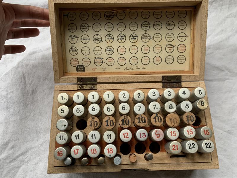 WH (Heer) Medical 'Einheitstablettenkasten'