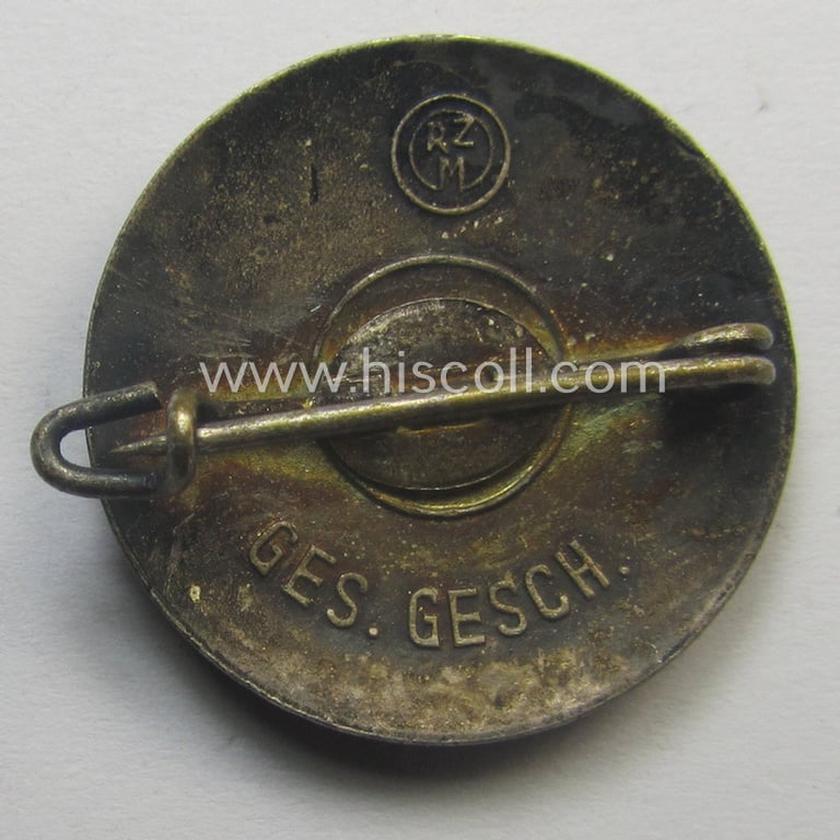 Multi-coloured enamelled 'Mitgliedsabzeichen' as intended to signify membership within the: 'HJ' (or: 'Hitlerjugend') before June 1932 (being a badge of the 1st pattern that is void of a makers'-designation)