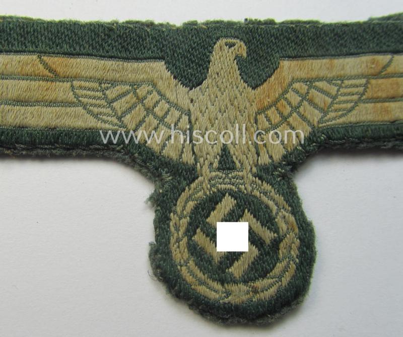 'Cut-out-of-a tunic' WH (Heeres) breasteagle (ie. 'Brustadler für Mannschaften u. Uffz.')