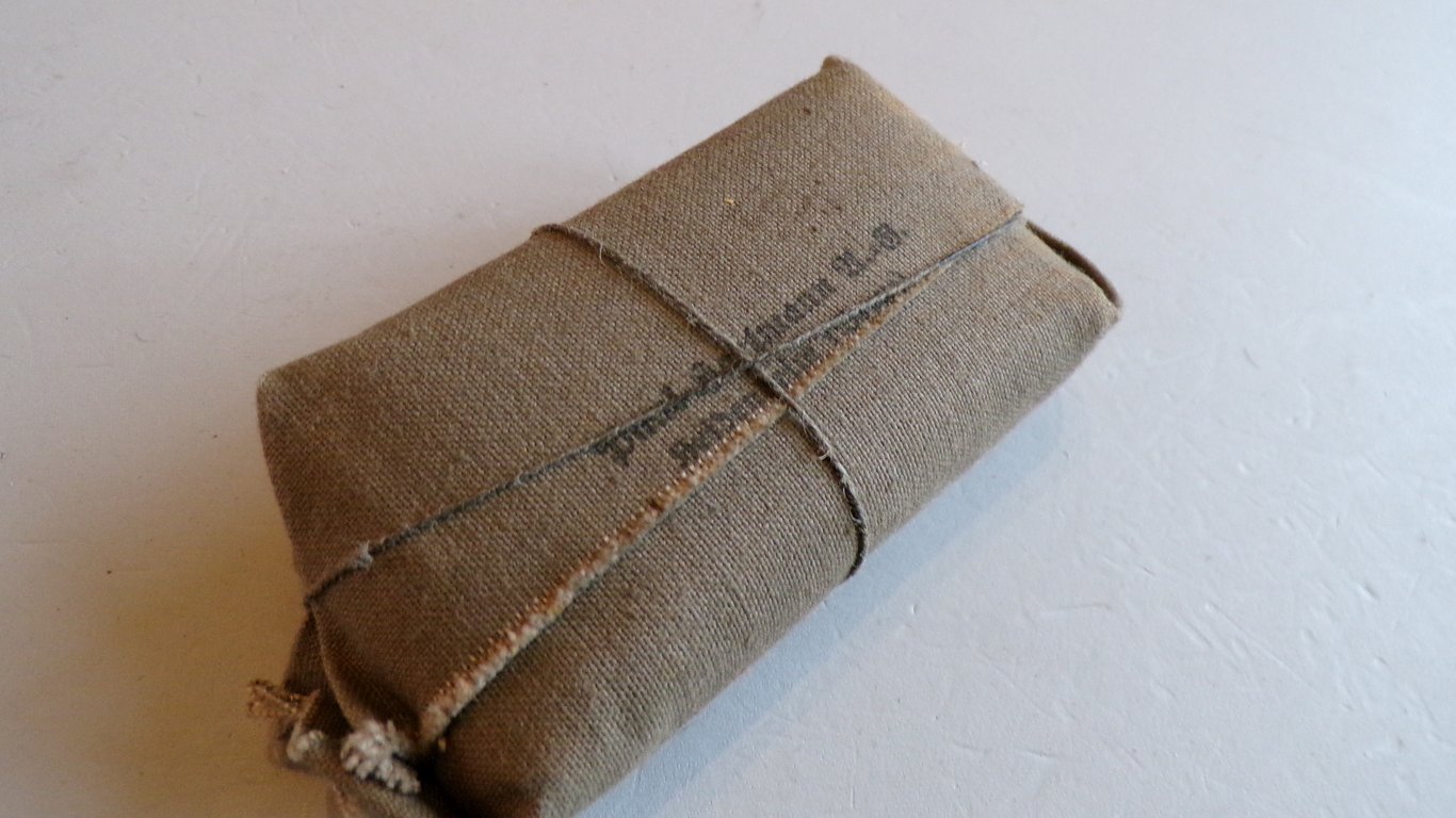 Verbandpäckchen (field dressing) 1939