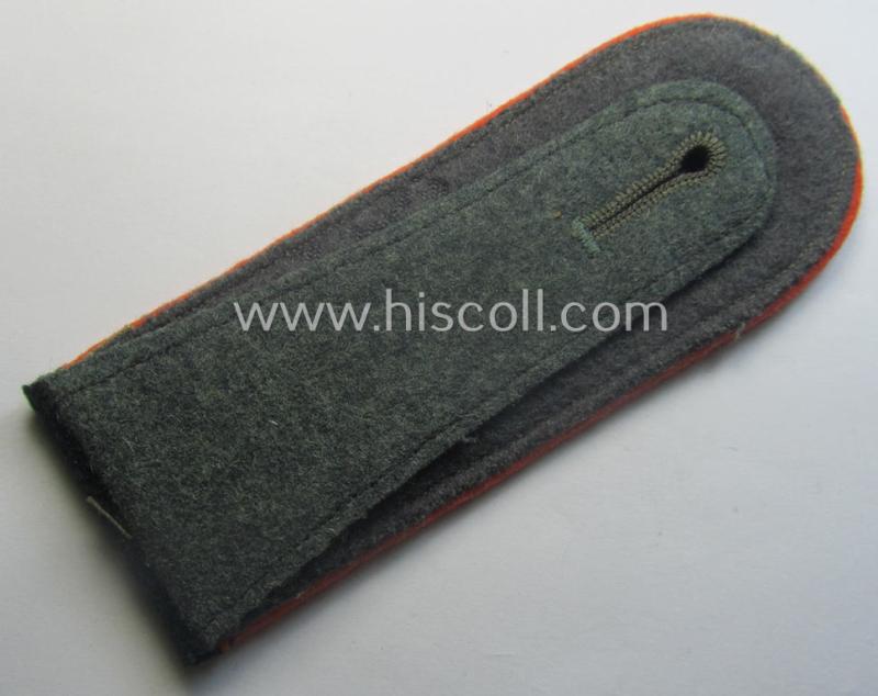 Single, early- (ie. pre-war-) period, WH (Heeres) (rounded-styled-), EM-type (ie. 'M36'-pattern-) shoulderstrap: 'Soldat einer Wehr-Ersatzdienstelle' (or: 'Feldgendarmerie'-unit)