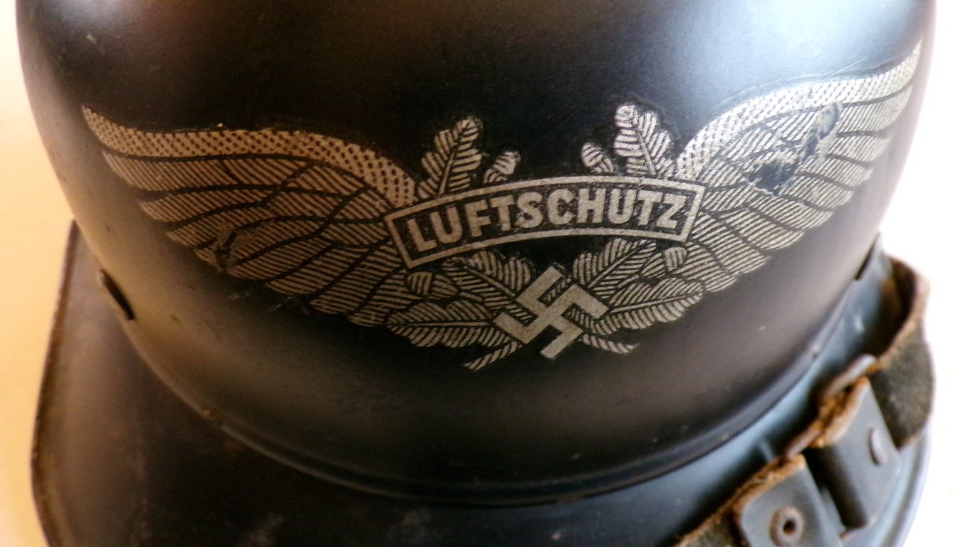 Luftschutz 'Gladiator' Helmet - RL2-40/2