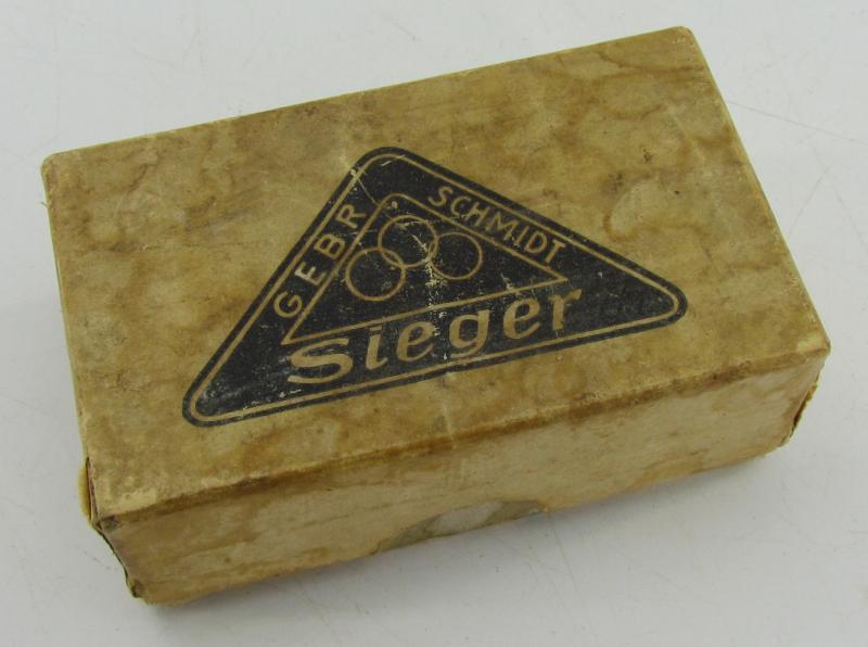 German Bakelite Razor Blade Sharpener in Original Box