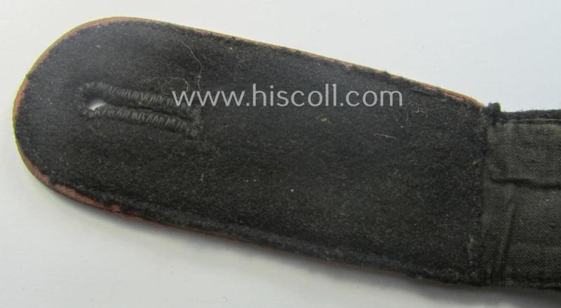 Single, WH (Heeres) EM-type shoulderstrap for usage by a: 'Soldat' who served within the: 'Panzer-Truppen'