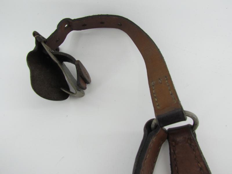 Luftwaffe Y-straps maker marked 1942