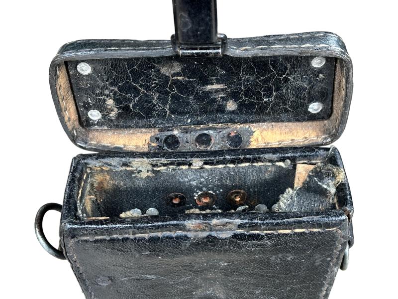 Wehrmacht 'Messdreieck 34' in Carrying Pouch