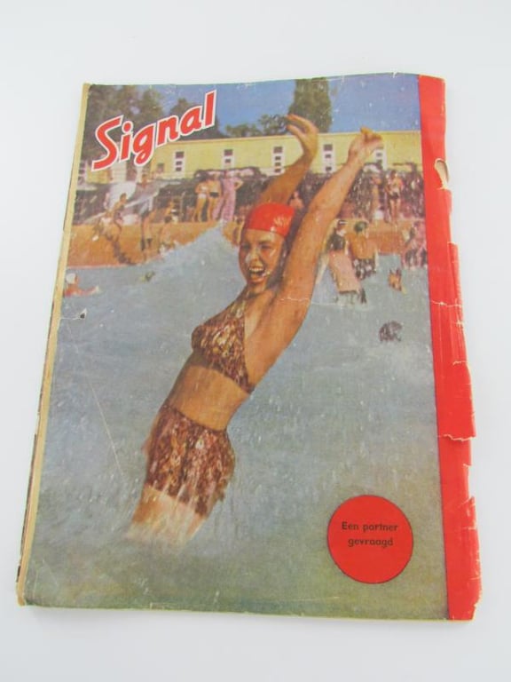 Signal German War Time magazine No 10 1944...Dutch