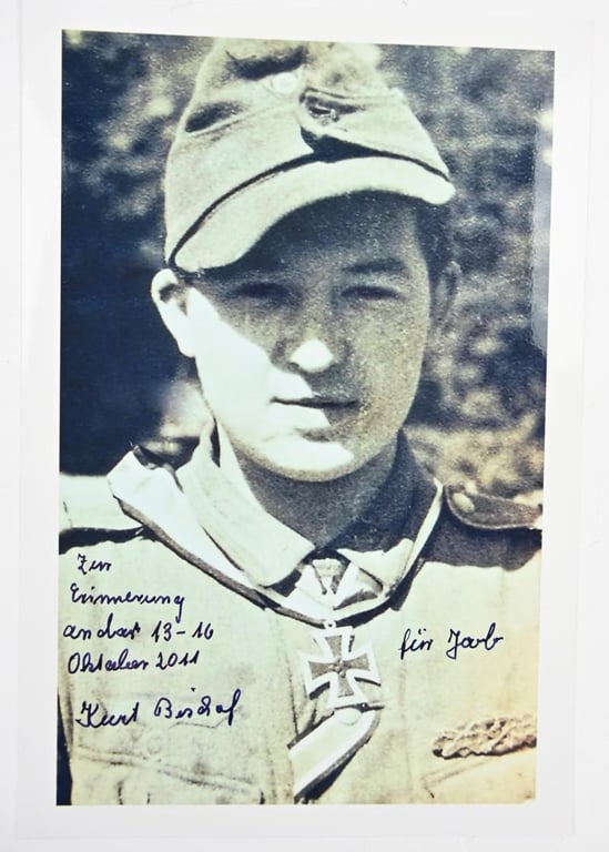 Signature of Wehrmacht Heer KC Recipient 'Kurt Bischof'
