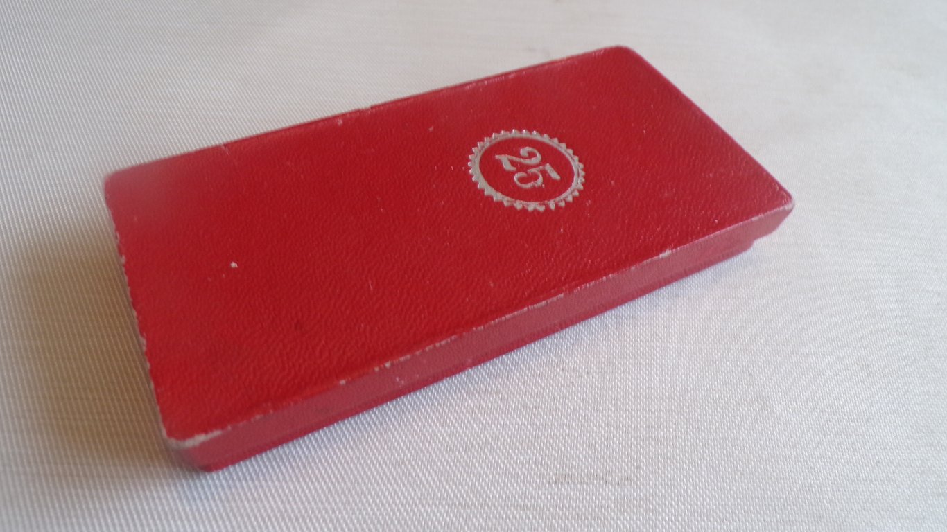 Cased 25-Year Faithful Service Medal