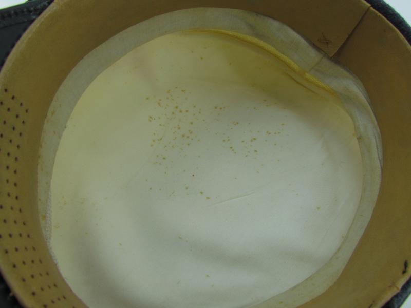 Luftwaffe EM/NCO White Topped visor cap for pilot/paratrooper