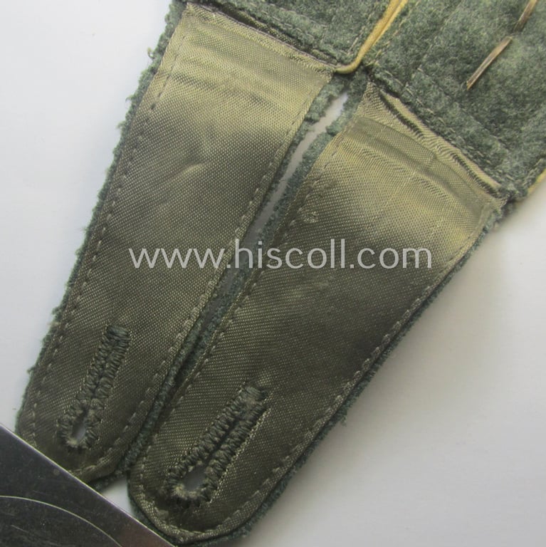Pair of WH (Heeres) NCO-type (ie. 'M41- o. M43'-pattern) shoulderstraps: 'Feldwebel eines Infanterie-Rgts.'