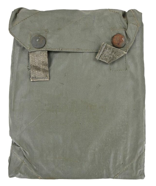 German WH M31 Gascape with Pouch