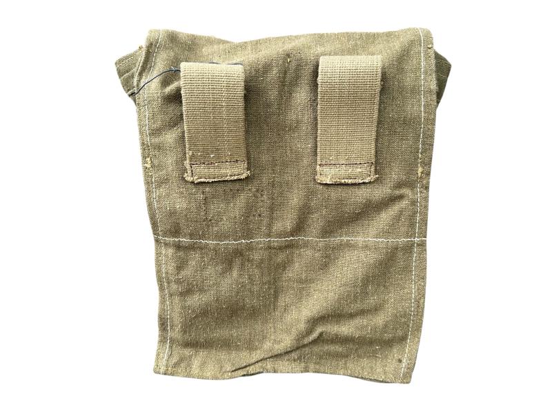 Late-war Pioneer Combat Assault Pouches