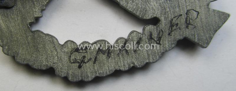 Attractive, silver-class 'Infanterie Sturmabzeichen in Silber' being a (typically) unmarked so-called: 'pillow-crimped'-pattern example as was executed in silverish-coloured, zinc-based metal (ie. 'Feinzink')