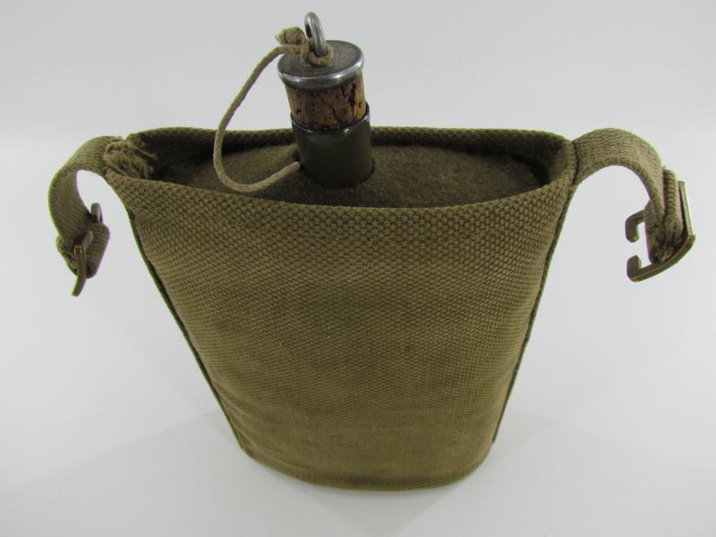 British WWII Canteen ( Blancoed )