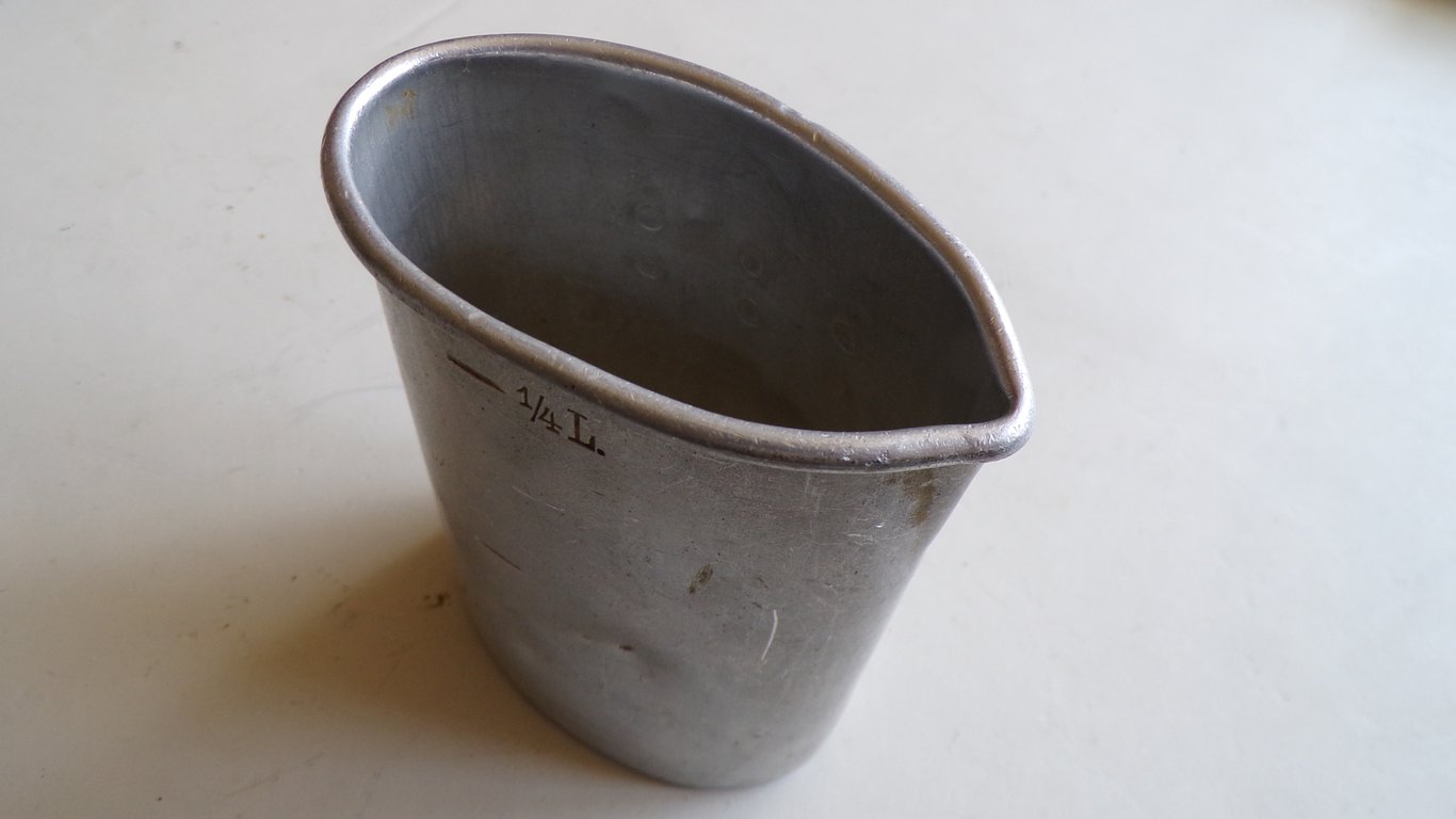 Rare Wehrmacht Sanitäter Aluminum Cup (1/4 L)