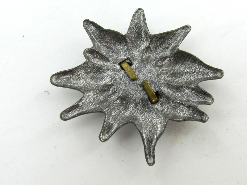 Wehrmacht Gebirgsjäger edelweiss for visor cap ‘Schirmmütze’
